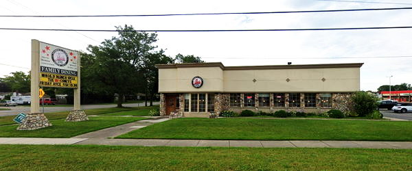 Big Boy Restaurants (Elias Brothers, Elias Bros) - Warren - 15198 E 13 Mile Rd (newer photo)
